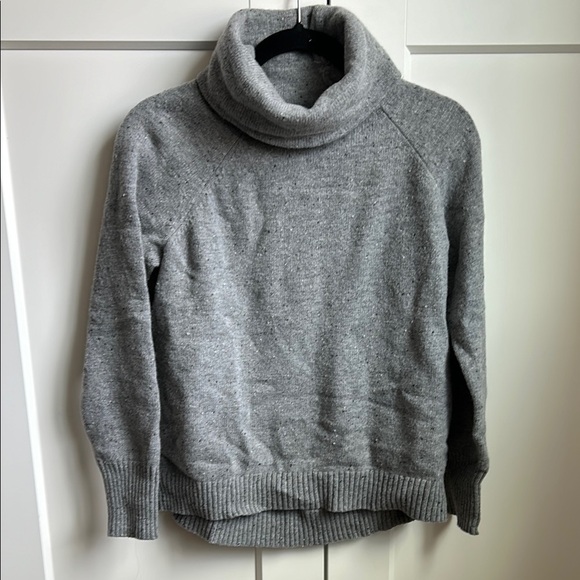 C&C California | Gray Turtleneck Sweater | Large - Picture 1 of 4